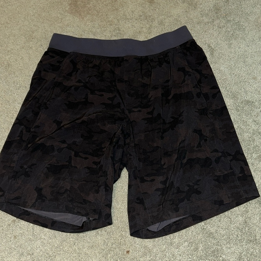 Lululemon Men Shorts